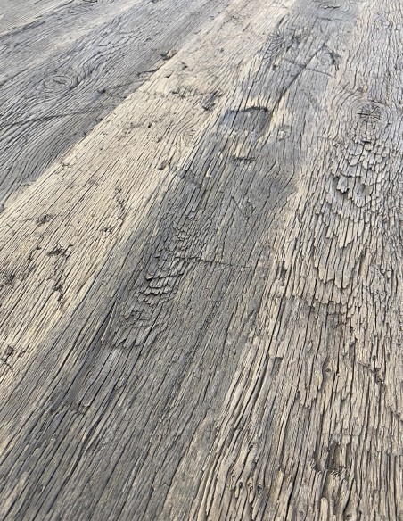 Table en bois massif en chêne ancien avec pieds en acier L.180 x P.100