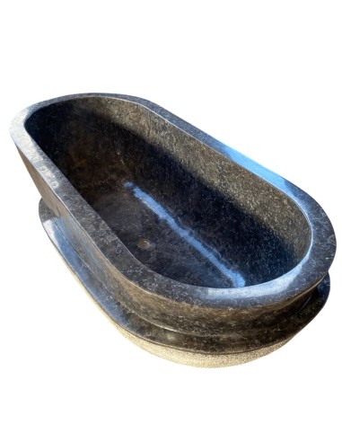 Baignoire en marbre noir L.180 x l.80 x H.60 cm.