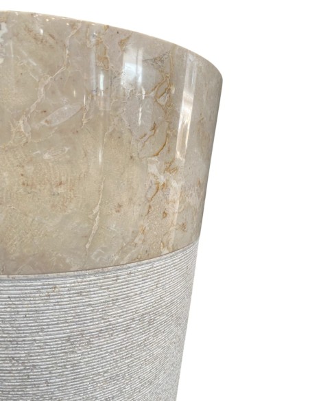 Vasque sur pied conique en marbre beige