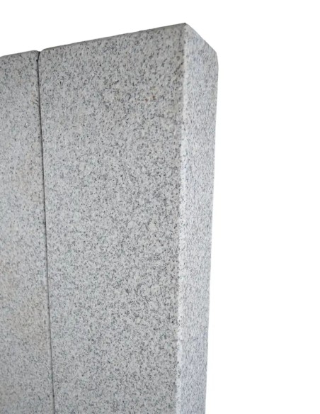 Palissade en Granit Gris Clair Flammée angles chanfreinés 120x20x12 cm